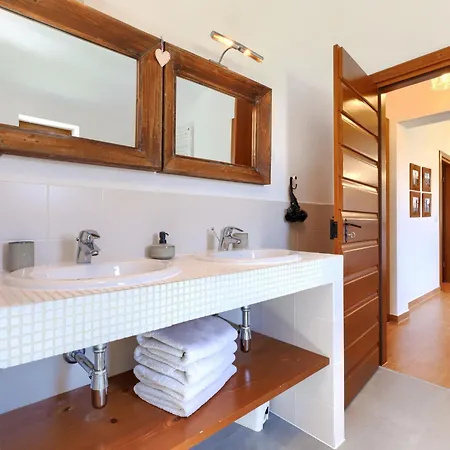 Hiza Nono Blaz By Interhome וילה